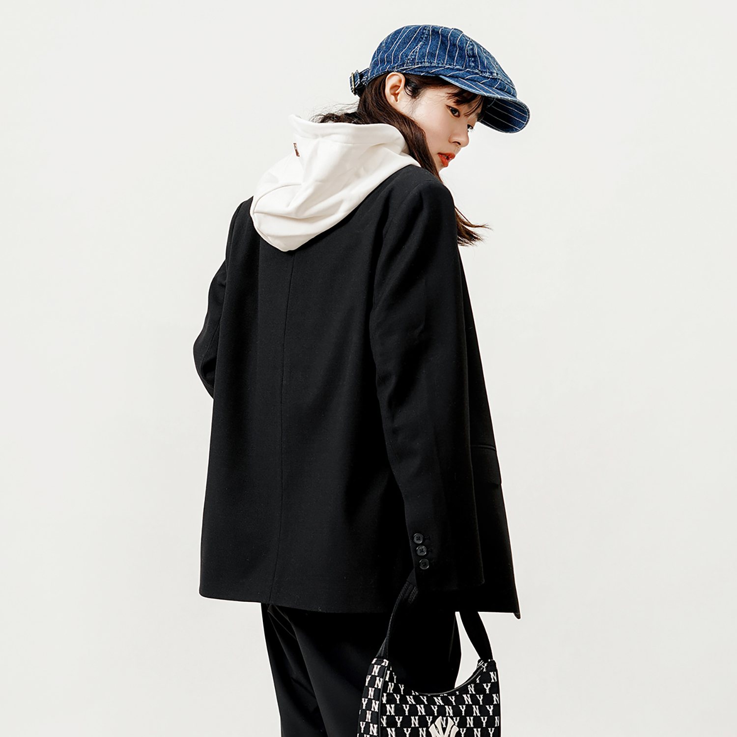 Details for MLB Basic Logo Blazer Hitam New York Yankees Unisex Casual. 3AJKB0121-50BKS