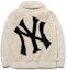 Lookbook MLB Basic Logo New York Yankees Sherpa Fleece Jacket Unisex - White. 3AJPF0416-50CRS