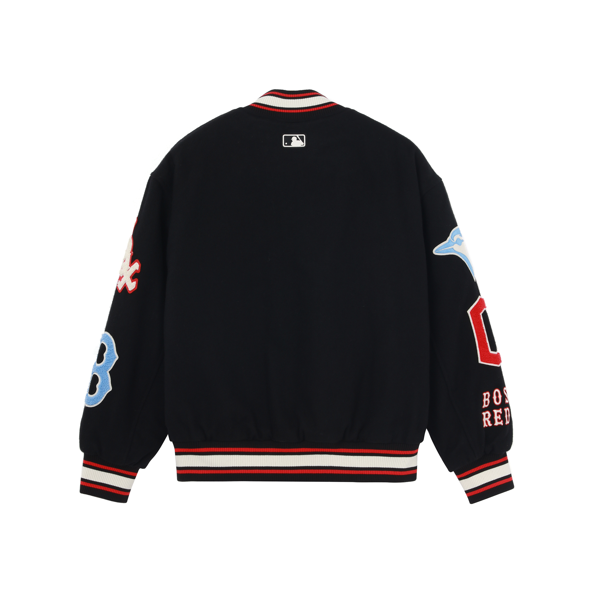 Lookbook Chaqueta de Béisbol Negra MLB Serie Básica FW22 Unisex Logo Rayas Estilo Pareja. 3AJPN0124-00BKS