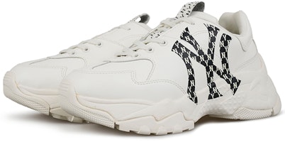 MLBビッグボール 厚底モノクロダッドスニーカー 32SHCM011-50W Lookbook MLBビッグボール 厚底モノクロダッドスニーカー 32SHCM011-50W