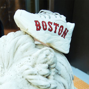 MLB Big Ball Chunky 'Putih Gading' 32SHC2011-43I 1