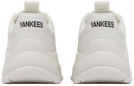 MLB Big Ball Chunky 'Putih Gading' 3ASHC104N-50IVS Purchase MLB Big Ball Chunky 'Putih Gading' 3ASHC104N-50IVS