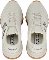 MLB 청키 빅볼 '라이트 베이지' (MLB Cheongki Bikbol 'Laiteu Beiji') 3ASHC101N-50BGL Shop MLB 청키 빅볼 '라이트 베이지' (MLB Cheongki Bikbol 'Laiteu Beiji') 3ASHC101N-50BGL