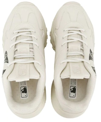 MLBビッグボールチャンク「ヤンキースベージュ」 32SHCC011-50I Lookbook MLBビッグボールチャンク「ヤンキースベージュ」 32SHCC011-50I