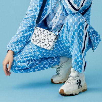 MLB 大球厚底运动鞋 '象牙色' 32SHC6011-50I Purchase MLB 大球厚底运动鞋 '象牙色' 32SHC6011-50I