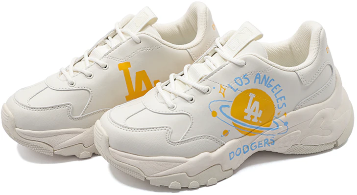 MLB Bigball Chunky 'Planet Putih Oranye' 3ASHCD32N-07ORS Lookbook MLB Bigball Chunky 'Planet Putih Oranye' 3ASHCD32N-07ORS