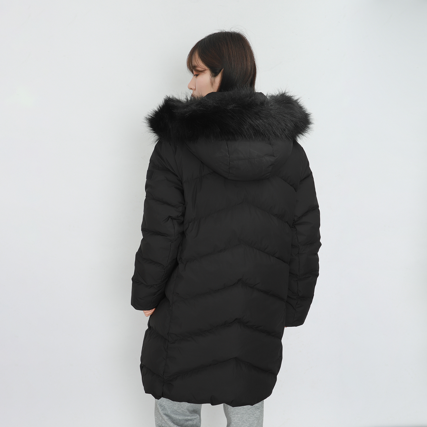 Cheap MLB 黑色紐約洋基隊標誌毛絨帽冬季羽絨外套 男女款. 3ADJEC616-50BKS