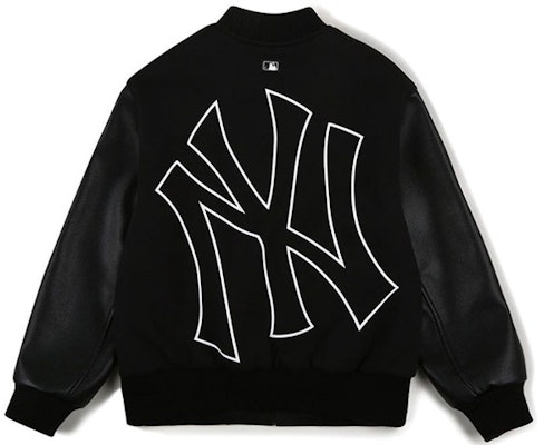 MLB Black Patchwork Crewneck Pullover Baseball Jacket Unisex Couple Style. 31JPU9111-50L Lookbook MLB Black Patchwork Crewneck Pullover Baseball Jacket Unisex Couple Style. 31JPU9111-50L