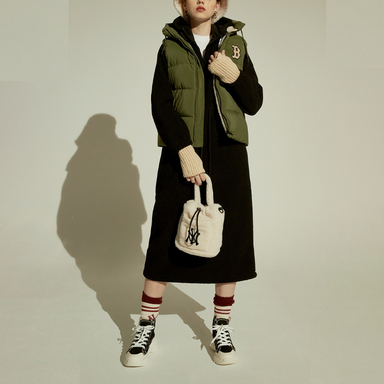 MLB Boston Red Sox Hooded Down Vest Jacket Winter Unisex Army Green 31DV02061-43K 圖 4