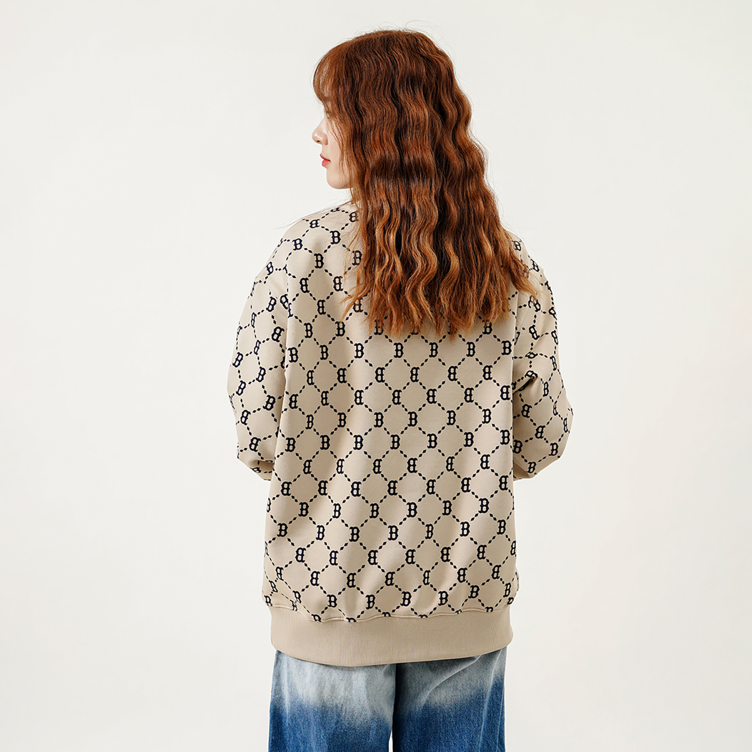 MLB Boston Red Sox Logo All-Over Crewneck Sweatshirt Beige Unisex Fall Edition 3AMTM0421-43BGS 圖 8