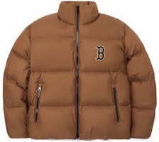MLB Boston Red Sox Logo Brown Puffer Jacket Unisex Zip-Up Long Sleeve. 3ADJM1026-43BRD MLB Boston Red Sox Logo Brown Puffer Jacket Unisex Zip-Up Long Sleeve. 3ADJM1026-43BRD