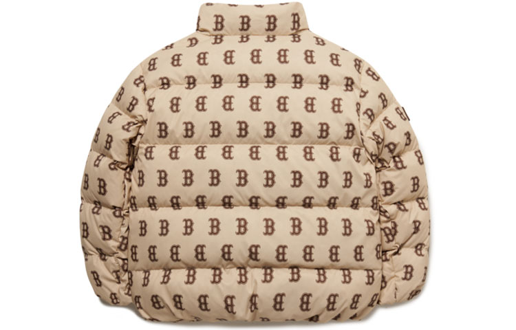 Lookbook MLB波士頓紅襪小標誌短版卡其羽絨外套男女皆適穿。 3ADJM0116-43BGS