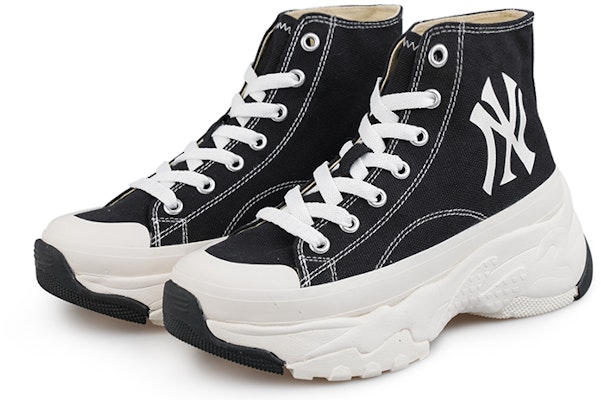 MLB Sepatu Kanvas High-Top 'Hyuna Retro Dad Shoe' 32SHU111-50L Lookbook MLB Sepatu Kanvas High-Top 'Hyuna Retro Dad Shoe' 32SHU111-50L