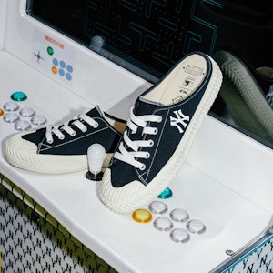 MLB 캔버스 슬립온 '플레이 볼 블랙' (편하게 즐기는 야구 스타일) 32SHS1111-50L Purchase MLB 캔버스 슬립온 '플레이 볼 블랙' (편하게 즐기는 야구 스타일) 32SHS1111-50L