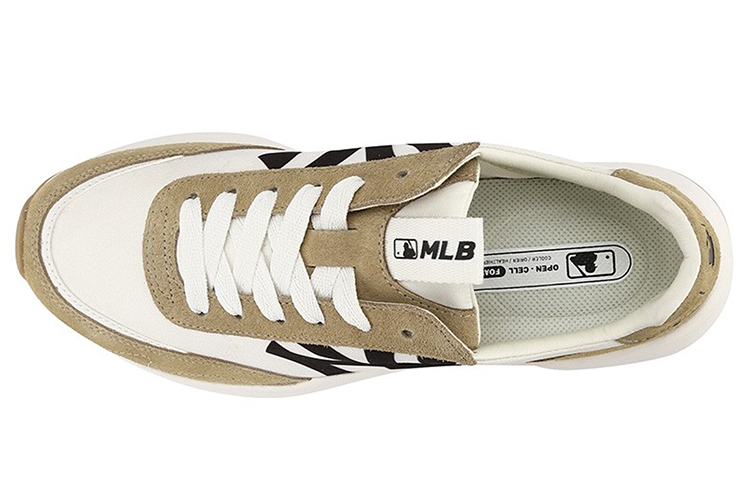 Shop MLB Chunky Jogger 'New York Yankees Khaki' - Seluar Sarung Berkasut Khaki Yankees. 32SHX1111-50B