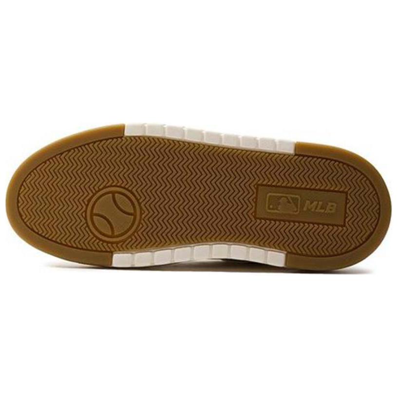 Shop MLB 厚底休閒百搭減震透氣低幫鞋  男女同款 金色