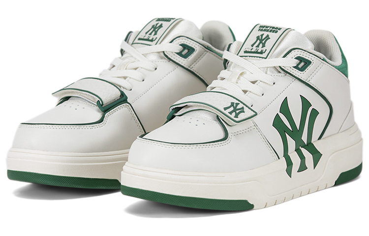 Lookbook MLB Chunky Liner Yankees 'Putih Hijau' 3ASXLMB3N-50GNS