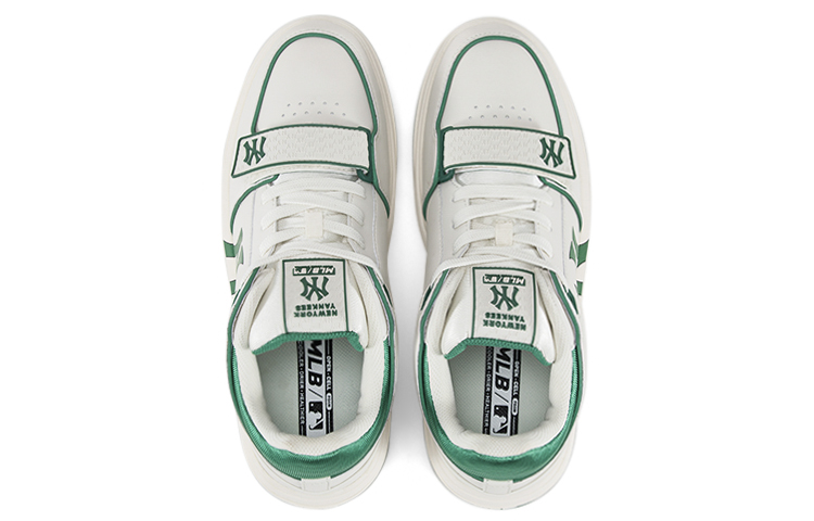 Shop MLB Chunky Liner Yankees 'Putih Hijau' 3ASXLMB3N-50GNS