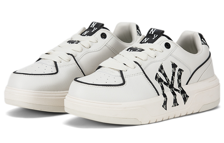Lookbook MLBチャンキーライナー ヤンキース モノグラム (白黒) 3ASXCLR3N-50WHS