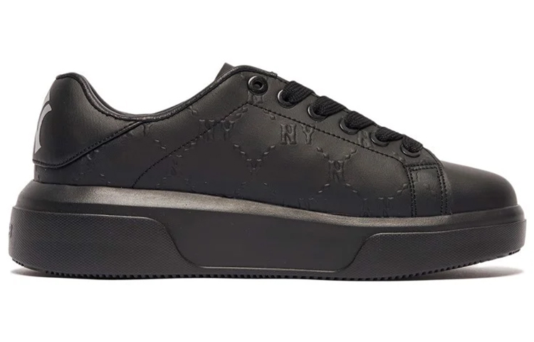 Order MLBチャンキーモノヤンキース "トリプルブラック" 3ASXXD41N-50BKS