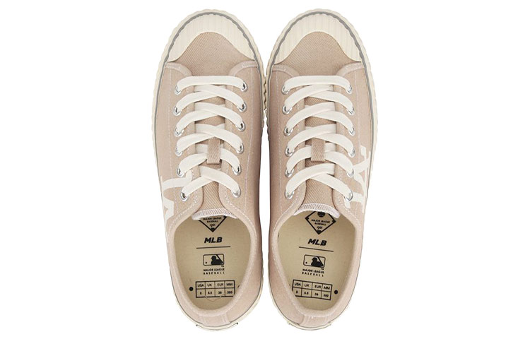 Shop MLB 老爹鞋 '洛杉矶道奇队 米色' 32SHP7011-07B