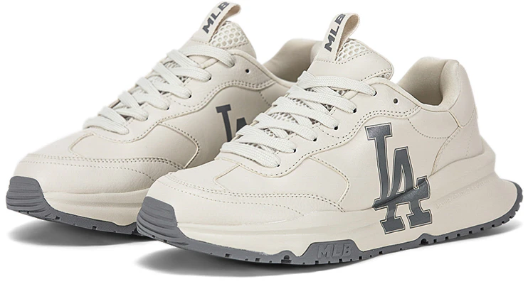 MLB Chunky Runner 'Beige Dasar' 3ASHCRB3N-07IVS Lookbook MLB Chunky Runner 'Beige Dasar' 3ASHCRB3N-07IVS