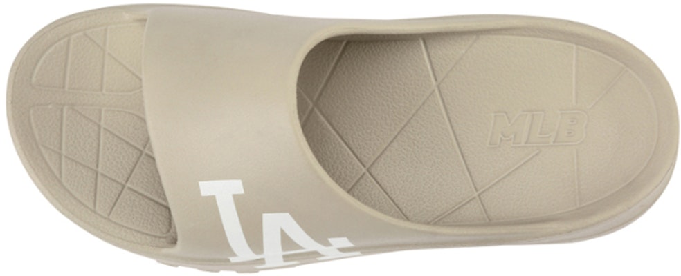 MLB Chunky Slider 'Khaki' Sandalias Gruesas 32SHHP111-07B Lookbook MLB Chunky Slider 'Khaki' Sandalias Gruesas 32SHHP111-07B