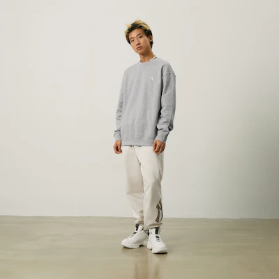 MLB City Life Chicago White Sox Unisex Grey Retro Crewneck Sweatshirt FW24 3AMTB9144-44MGS Details for MLB City Life Chicago White Sox Unisex Grey Retro Crewneck Sweatshirt FW24 3AMTB9144-44MGS