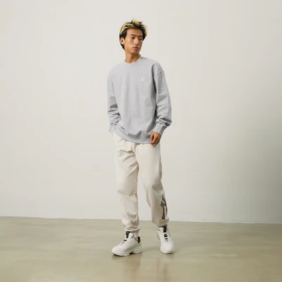 MLB City Life Chicago White Sox Unisex Grey Retro Crewneck Sweatshirt FW24 3AMTB9144-44MGS Sizing MLB City Life Chicago White Sox Unisex Grey Retro Crewneck Sweatshirt FW24 3AMTB9144-44MGS