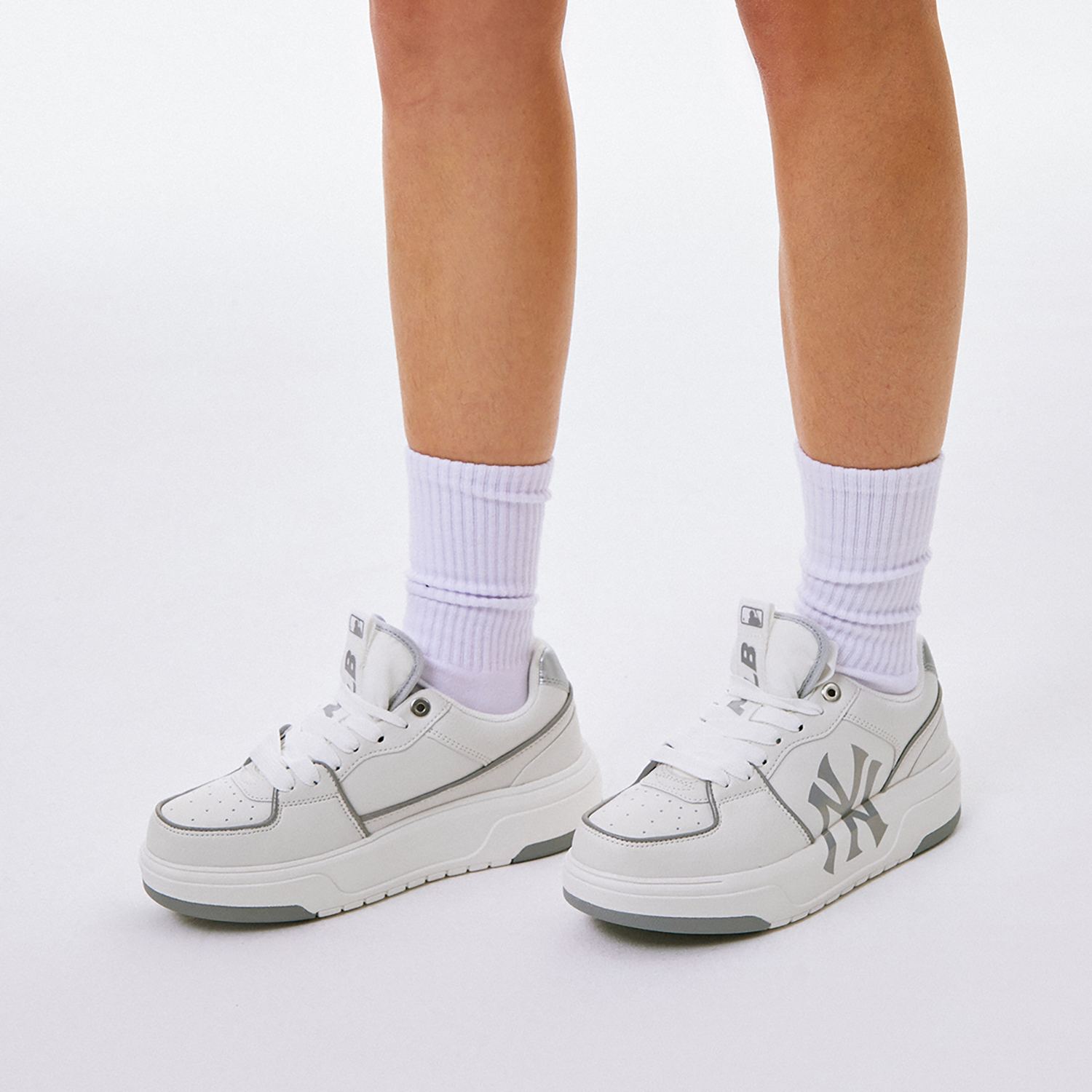 Shop MLB Classic Low 'Perak' 3ASXCLB3N-50SIS