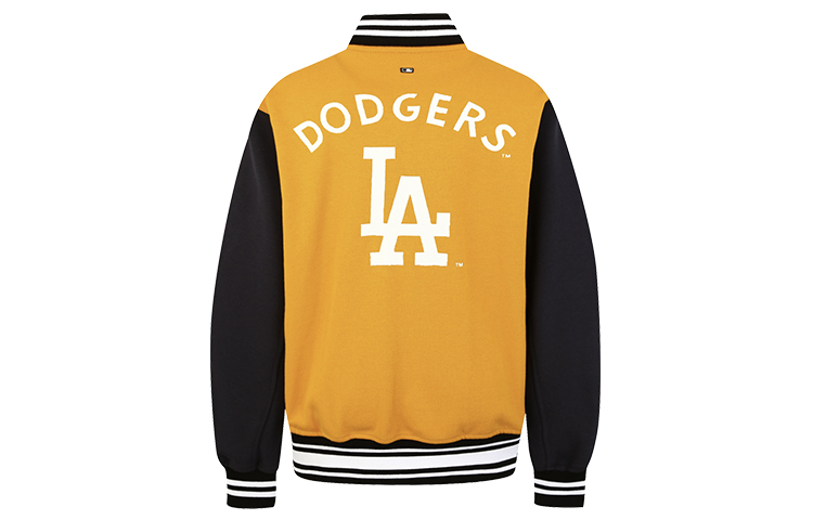 Lookbook Chaqueta MLB Varsity Retro Unisex Amarilla con Bordado de Perro. 31JPT4911-07D