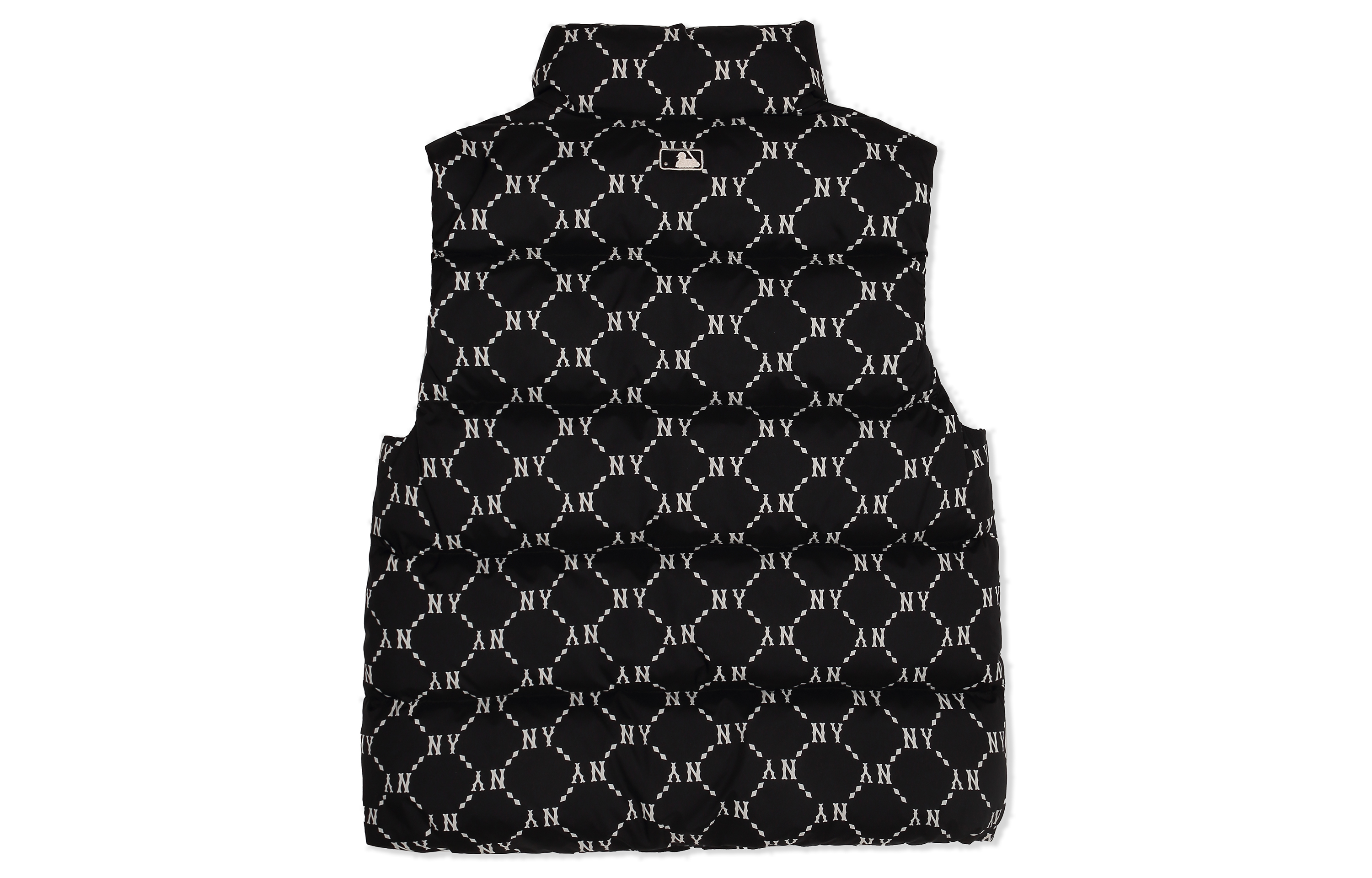 Lookbook MLB Rompi Down Quilted Tahan Angin Unisex Hitam 3ADVM2026-50BKS