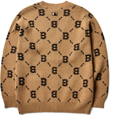 MLB FW21 Boston Red Sox Monogram Logo Knit Sweater Beige Unisex Retro Style 3AKTM0214-43BGD Lookbook MLB FW21 Boston Red Sox Monogram Logo Knit Sweater Beige Unisex Retro Style 3AKTM0214-43BGD
