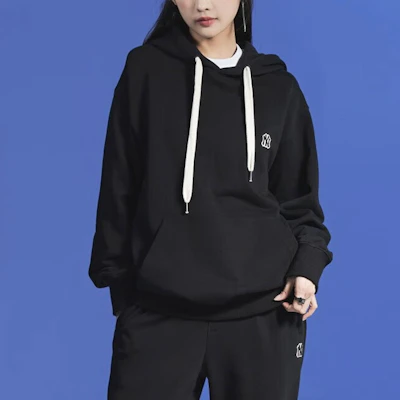 MLB FW22 블랙 후드티 유니섹스 스몰 로고 자수 긴팔 풀오버 3AHDB0124-50BKS Sizing MLB FW22 블랙 후드티 유니섹스 스몰 로고 자수 긴팔 풀오버 3AHDB0124-50BKS