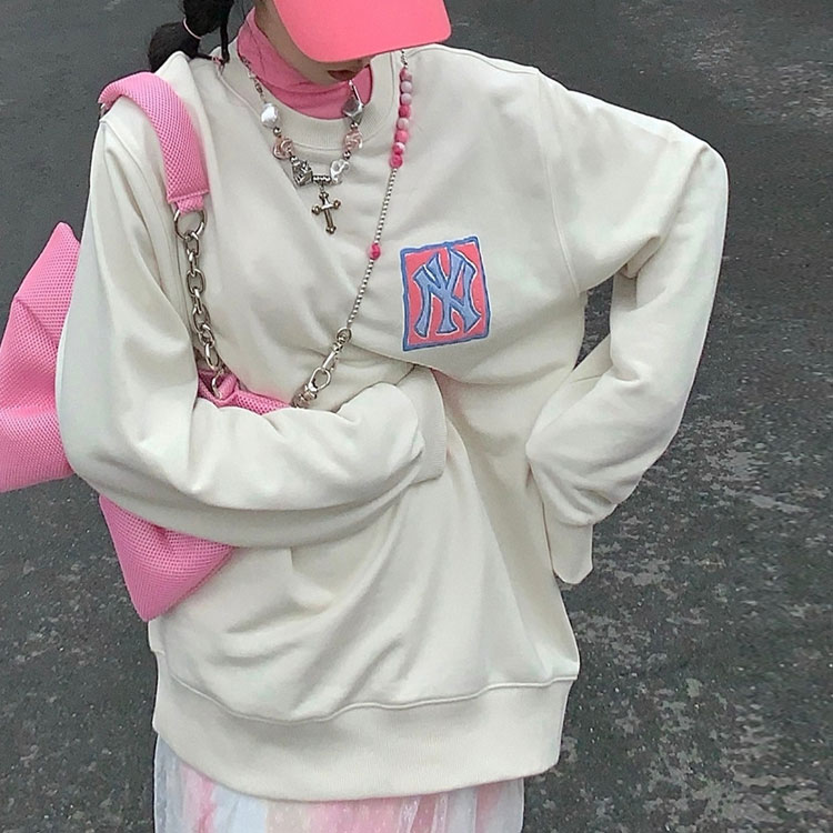 MLB FW22 Graffiti Print Crewneck Sweatshirt Unisex White 3AMTL0414-50CRS 圖 5