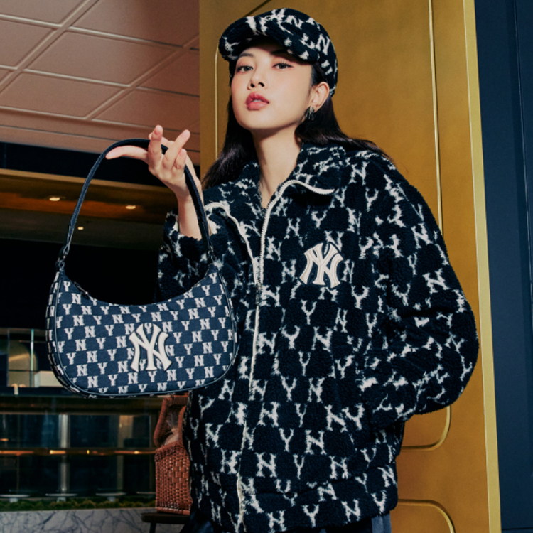 Sizing MLB FW22 經典字母羊羔絨拉鍊外套 黑色 男女適用。 3AFDM0126-50BKS