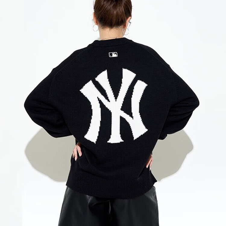 Purchase Suéter Unisex Negro MLB FW22 New York Yankees Logo Grande Cuello Redondo. 3AKPB0126-50BKS