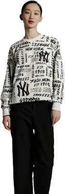 MLB FW22 紐約洋基復古塗鴉印花白色連帽長袖上衣 男女適穿 3AMTZ0124-50IVS Sizing MLB FW22 紐約洋基復古塗鴉印花白色連帽長袖上衣 男女適穿 3AMTZ0124-50IVS