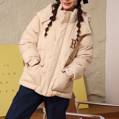 MLB FW22 Unisex Oversized Hooded Down Jacket Beige Winter Coat 3ADJEC426-43BGS Purchase MLB FW22 Unisex Oversized Hooded Down Jacket Beige Winter Coat 3ADJEC426-43BGS