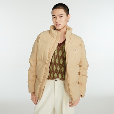 MLB FW23 波士頓紅襪Logo高領羽絨外套 米色 男女適用 3ADJB0336-43BGM Purchase MLB FW23 波士頓紅襪Logo高領羽絨外套 米色 男女適用 3ADJB0336-43BGM