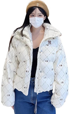 MLB FW23 ダイヤモンモノグラム柄ルーズフィット中綿ジャケットクリームユニセックス 3FDJM0136-50CRD Lookbook MLB FW23 ダイヤモンモノグラム柄ルーズフィット中綿ジャケットクリームユニセックス 3FDJM0136-50CRD