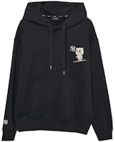 MLB FW23 New York Yankees Bear Print Oversized Hoodie Unisex Black 3AHDE0136-50BKS MLB FW23 New York Yankees Bear Print Oversized Hoodie Unisex Black 3AHDE0136-50BKS