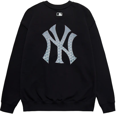MLB FW23 紐約洋基漸層字母圖案黑色男女款圓領長袖衫 3AMTM0234-50BKS Buy MLB FW23 紐約洋基漸層字母圖案黑色男女款圓領長袖衫 3AMTM0234-50BKS