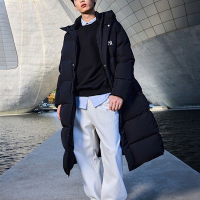 MLB FW23 紐約洋基隊標誌印花長版羽絨外套 男女款 黑色 3ADJB1336-50BKS Purchase MLB FW23 紐約洋基隊標誌印花長版羽絨外套 男女款 黑色 3ADJB1336-50BKS