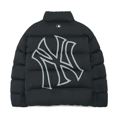 MLB FW23 NY Yankees Back Print Logo Long Sleeve Down Jacket Unisex Black. 3ADJB0436-50BKS