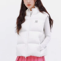 Shop MLB FW23 洋基米色無袖連帽羽絨背心 男女寬鬆版型 3ADVB0436-50CRS