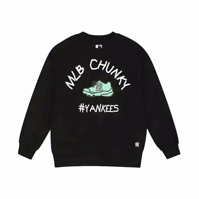 MLB Graffiti Long-Sleeve Sweatshirt Unisex Black 31MT05011-50L