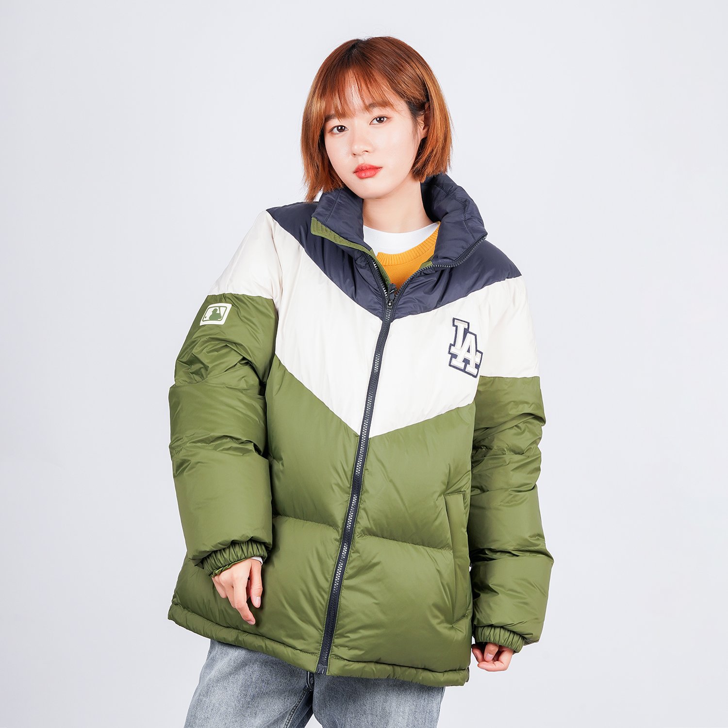 MLB LA Dodgers Patchwork Puffer Jacket Unisex Winter Army Green 31DJN3061-07K 圖 4