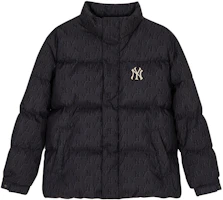 MLB Logo All-Over Print Puffer Jacket Short Unisex Black. 3ADJM0736-50BKS MLB Logo All-Over Print Puffer Jacket Short Unisex Black. 3ADJM0736-50BKS