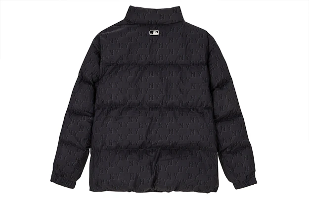 MLB标志满印短款羽绒服男女同款黑色. 3ADJM0736-50BKS Lookbook MLB标志满印短款羽绒服男女同款黑色. 3ADJM0736-50BKS